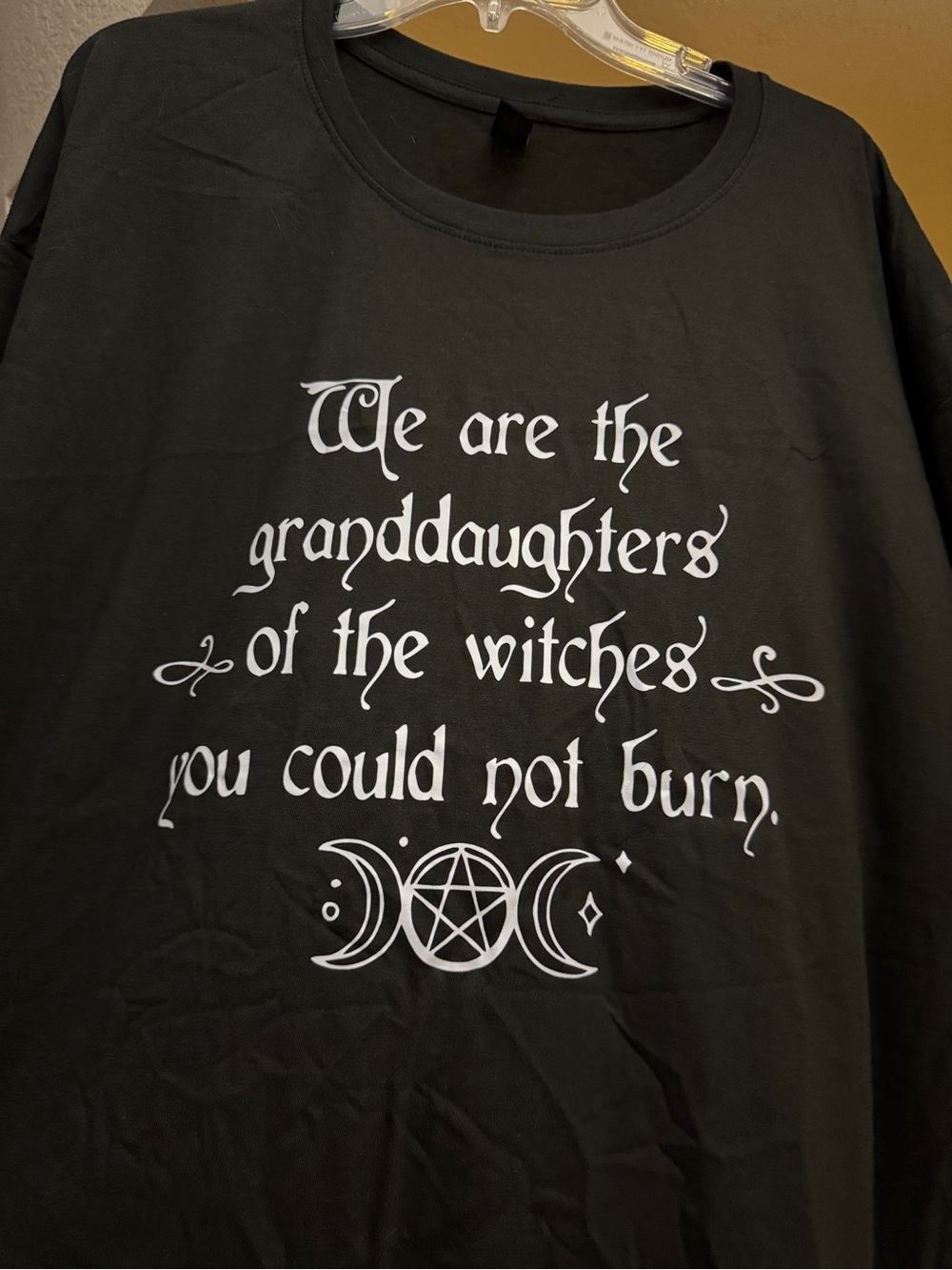Size 3XL adult black T-shirt, witches